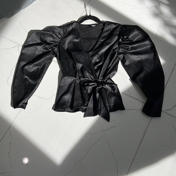 Express top never worn - Picture 2 of 4